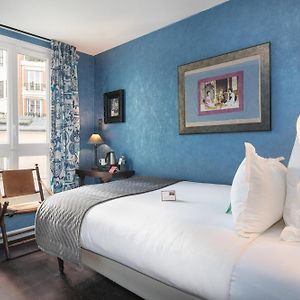 Zimmer mit Kingsize-Bett