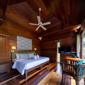 Zimmer mit Kingsize-Bett und mit Strandblick
