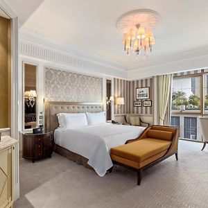 Deluxe Zimmer mit Kingsize-Bett