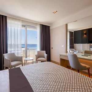 Standard Zimmer mit Kingsize-Bett