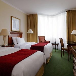 Zimmer mit zwei Einzelbetten