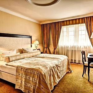 Executive Zimmer mit Kingsize-Bett