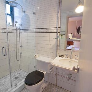 Deluxe Zimmer mit Kingsize-Bett