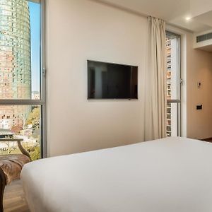 Zimmer mit Kingsize-Bett