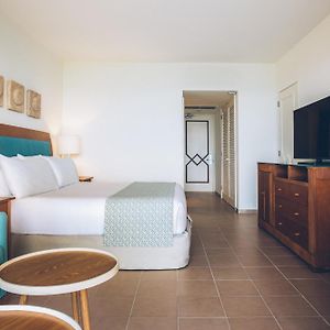 Zimmer mit Kingsize-Bett