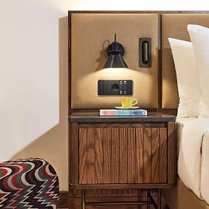 General Zimmer mit Kingsize-Bett