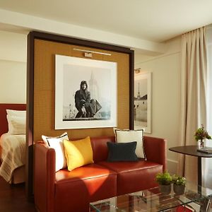 Deluxe Zimmer mit Kingsize-Bett
