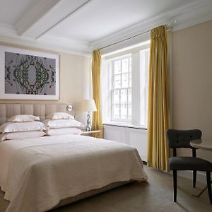 Zimmer mit Queensize-Bett