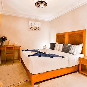 Superior Zimmer mit Kingsize-Bett