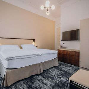 Deluxe Zimmer mit Kingsize-Bett