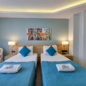 Budget Zimmer mit Kingsize-Bett