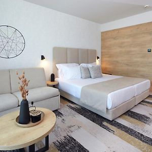 Zimmer mit Kingsize-Bett