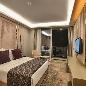 Superior Zimmer mit Kingsize-Bett