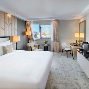 Deluxe Zimmer mit Kingsize-Bett