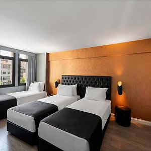Deluxe Zimmer mit Kingsize-Bett