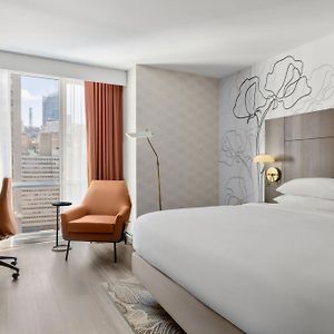 Deluxe Zimmer mit Kingsize-Bett