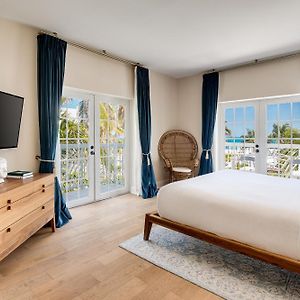 Junior Suite mit Kingsize-Bett und mit Ozeanblick