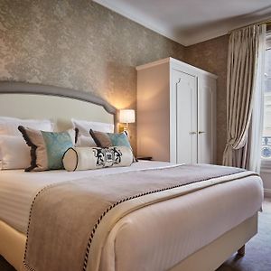 Deluxe Zimmer mit Kingsize-Bett