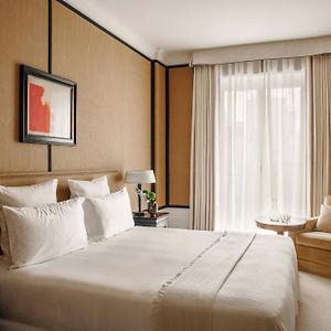 Angrenzendes Superior Zimmer mit Kingsize-Bett