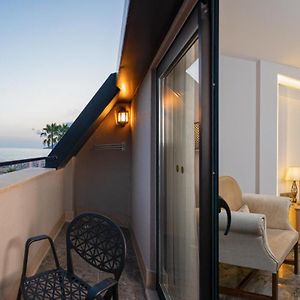 Deluxe Zimmer mit Kingsize-Bett