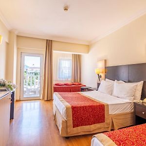 Standard Zimmer mit Kingsize-Bett