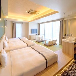 Premium Deluxe Dreibettzimmer