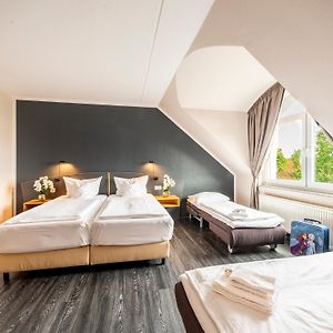 Familien-Zimmer