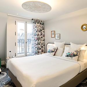 Gemütliches Zimmer mit Kingsize-Bett
