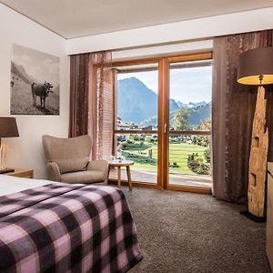 Deluxe Zimmer mit Kingsize-Bett