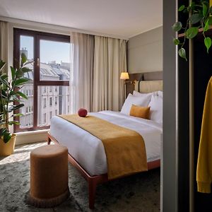 Mittelgroßes Zimmer mit Kingsize-Bett