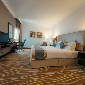 Deluxe Zimmer mit Kingsize-Bett