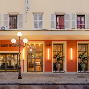 Villa Saint Exupery Beach Hostel