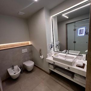 Deluxe Zimmer mit Kingsize-Bett