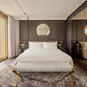 Deluxe Zimmer mit Kingsize-Bett