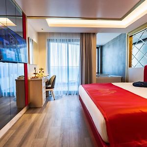 Deluxe Zimmer mit Kingsize-Bett