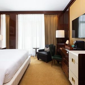 Deluxe Zimmer mit Kingsize-Bett