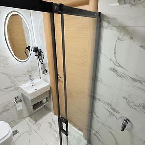 Deluxe Zimmer mit Kingsize-Bett