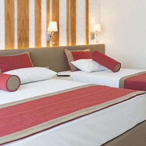 Zimmer mit zwei Einzelbetten
