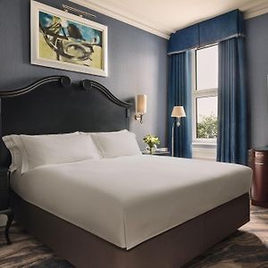 Superior Zimmer mit Kingsize-Bett