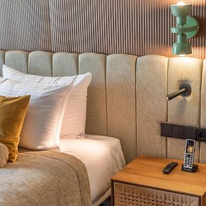 Deluxe Zimmer mit Kingsize-Bett