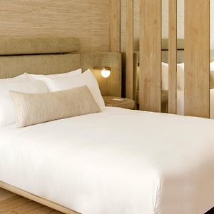 Zimmer mit Kingsize-Bett