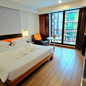 Deluxe Zimmer mit Kingsize-Bett