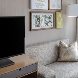 Zimmer für Hörgeschädigte mit Kingsize-Bett