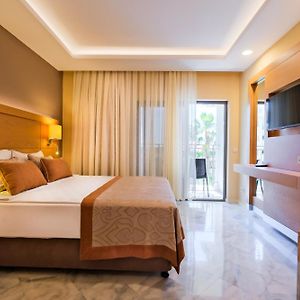 Club Zimmer mit Kingsize-Bett