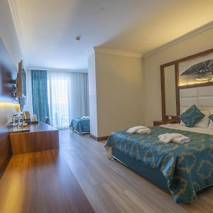 Familien-Zimmer mit Kingsize-Bett