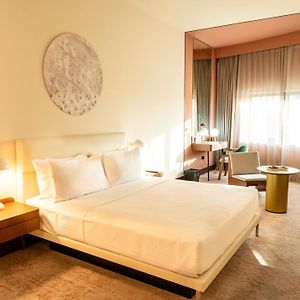 Deluxe Zimmer mit Kingsize-Bett