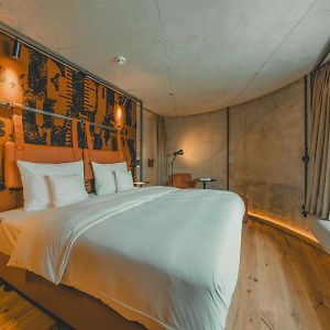 Deluxe Zimmer mit Kingsize-Bett