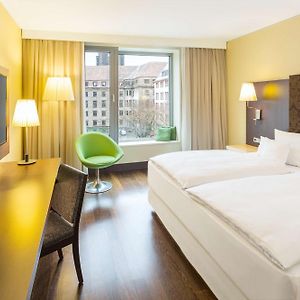 Superior Zimmer mit Kingsize-Bett