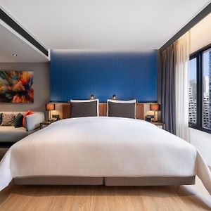 Zimmer mit Kingsize-Bett