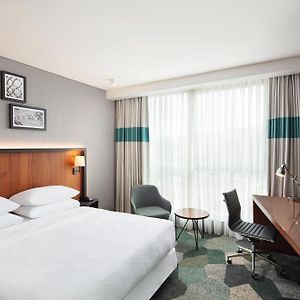 Deluxe Eck-Zimmer mit Kingsize-Bett